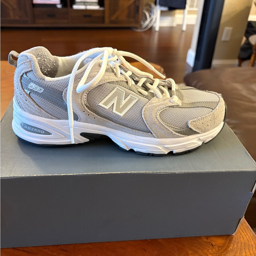 New Balance 530 Light Gray Sneakers
